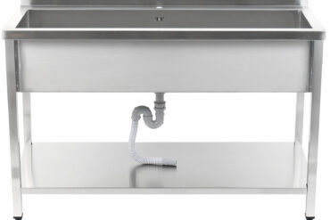 Komerciāls trauku mazgāšanas izlietne Nerūsējošais tērauds 1 bļoda Aizmugurējais aizsargs Apakšējais plaukts 1400x600x900mm Kvadrātveida kājas | Adexa PSA14060U