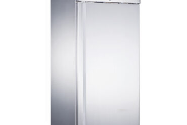 685lt Komerciālais saldētājs, vertikālais skapis, viena durvju GN2/1 ar ventilētu dzesēšanu | Adexa F650VE