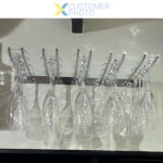 Vīna glāžu statīvs sudraba pie sienas montējams Garums 300mm 15 vīna glāzes | Adexa WGA58500300S - Image 2